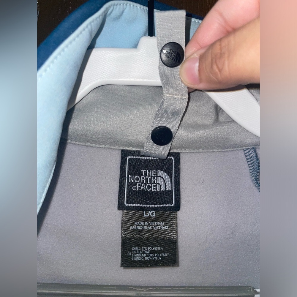 The North Face Womens Jacket - Picture 8 of 9